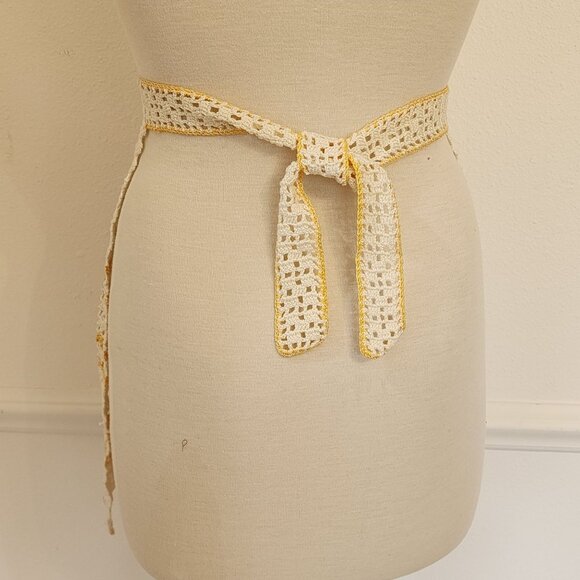 Vintage Handmade Crochet Apron With Yellow & White Patterned Design - Picture 4 of 8